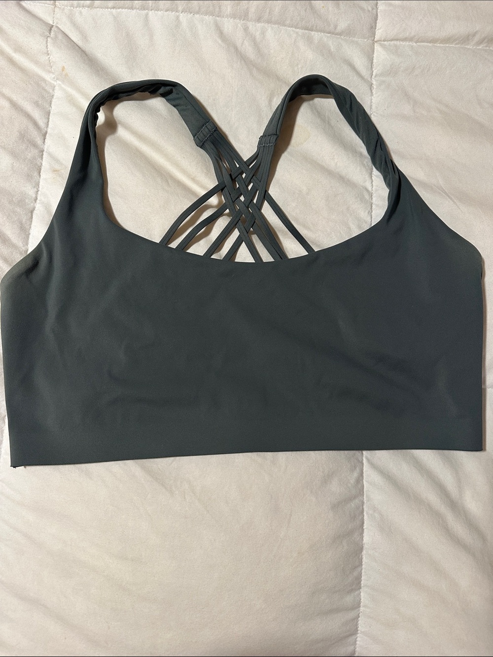 lululemon athletica yoga green Strappy Back Sports Bra size large